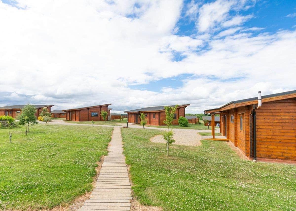 Fairview Lodges Уидърнсий Екстериор снимка