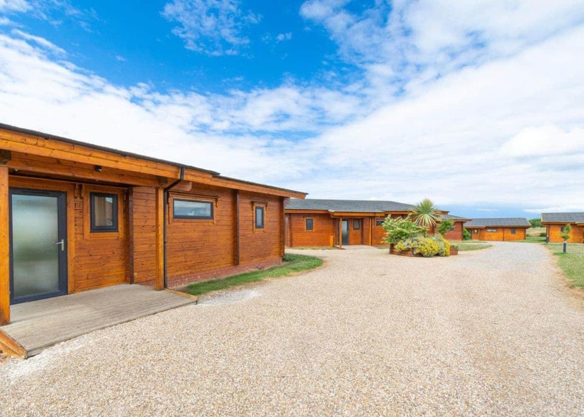Fairview Lodges Уидърнсий Екстериор снимка